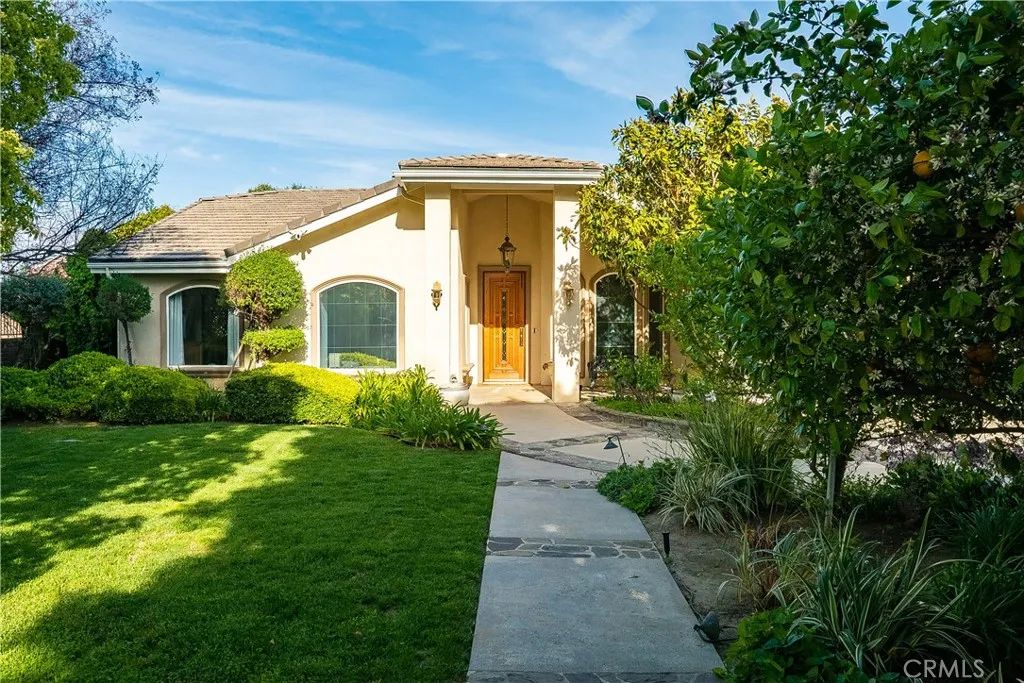 9240 Encino, Northridge, CA 91325