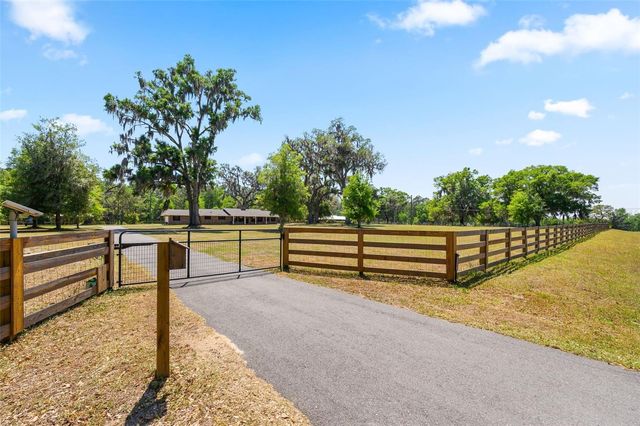12501 NW 112TH AVENUE, Alachua, FL 32615
