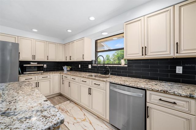 12501 NW 112TH AVENUE, Alachua, FL 32615
