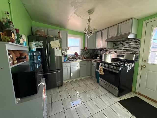 35 164th Street, Calumet City, IL 60409