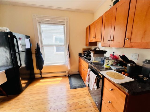 177 Erie Street 6, Cambridge, MA 02139