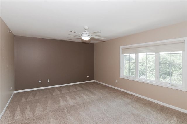 740 Creekside Drive 501, Mount Prospect, IL 60056