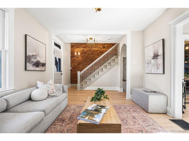 1042 S Pearl St, Denver, CO 80209