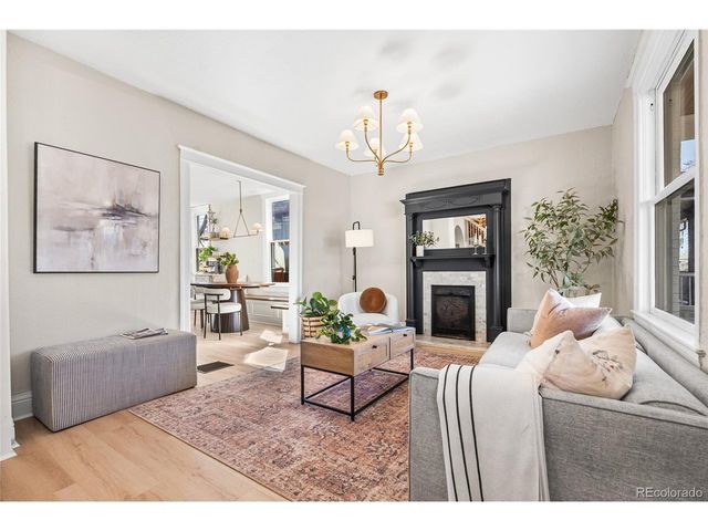 1042 S Pearl St, Denver, CO 80209