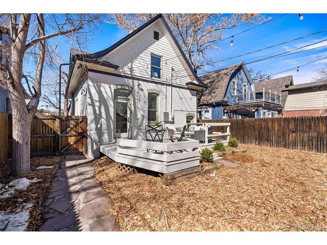 1042 S Pearl St, Denver, CO 80209
