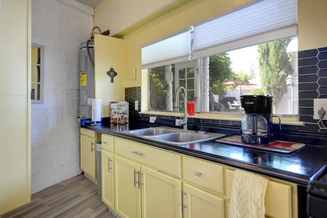 1606 Roma Avenue NE, Albuquerque, NM 87106