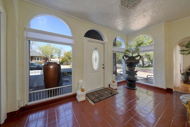 1606 Roma Avenue NE, Albuquerque, NM 87106