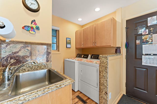 1562 W Tiffany Woods Drive, La Porte, IN 46350