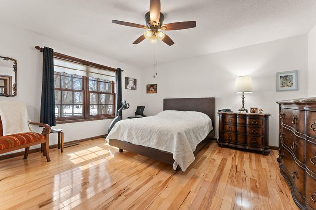 1562 W Tiffany Woods Drive, La Porte, IN 46350