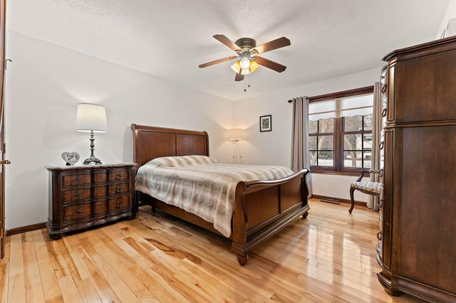 1562 W Tiffany Woods Drive, La Porte, IN 46350