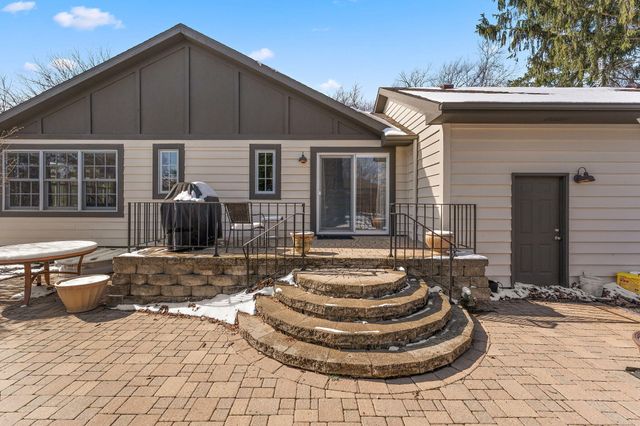 1562 W Tiffany Woods Drive, La Porte, IN 46350