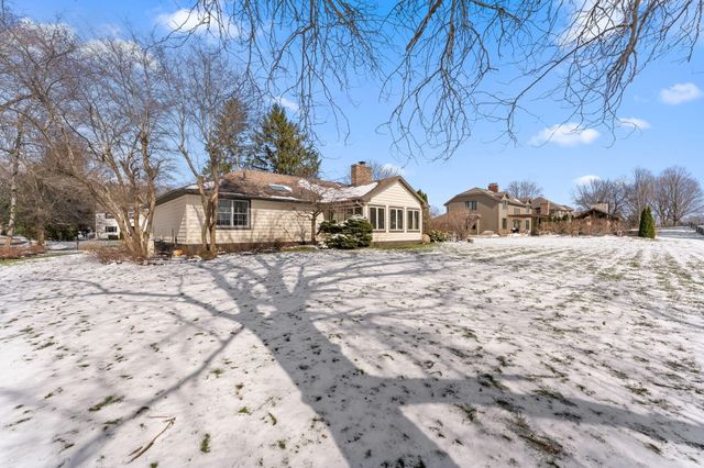 1562 W Tiffany Woods Drive, La Porte, IN 46350