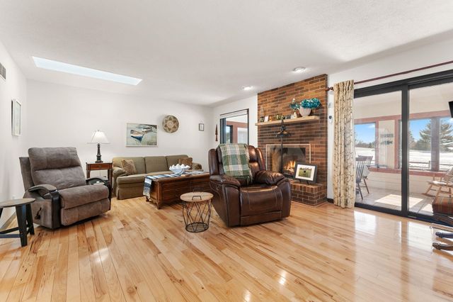 1562 W Tiffany Woods Drive, La Porte, IN 46350