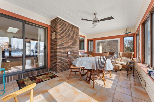 1562 W Tiffany Woods Drive, La Porte, IN 46350