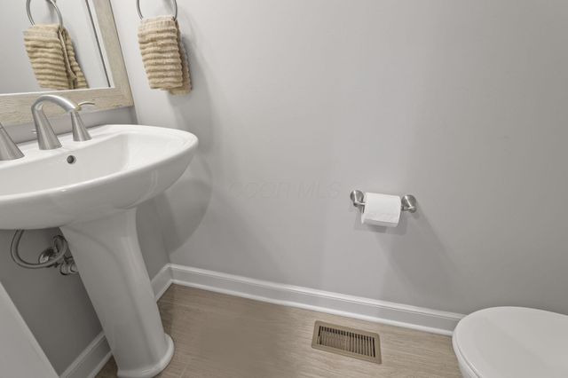 138 E Greenwood Avenue, Columbus, OH 43201