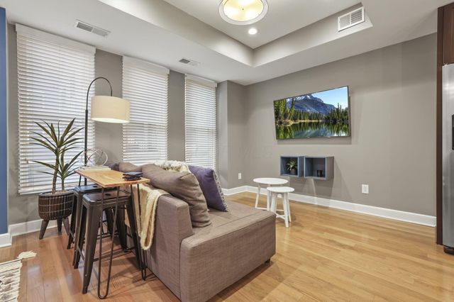 138 E Greenwood Avenue, Columbus, OH 43201