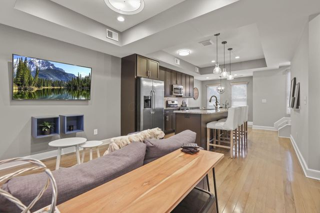 138 E Greenwood Avenue, Columbus, OH 43201