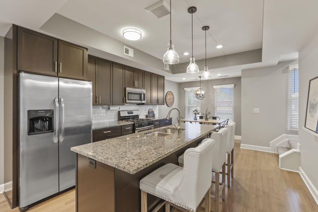 138 E Greenwood Avenue, Columbus, OH 43201