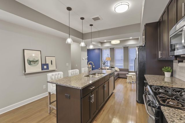 138 E Greenwood Avenue, Columbus, OH 43201