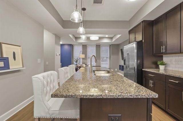 138 E Greenwood Avenue, Columbus, OH 43201