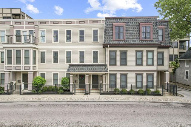 138 E Greenwood Avenue, Columbus, OH 43201