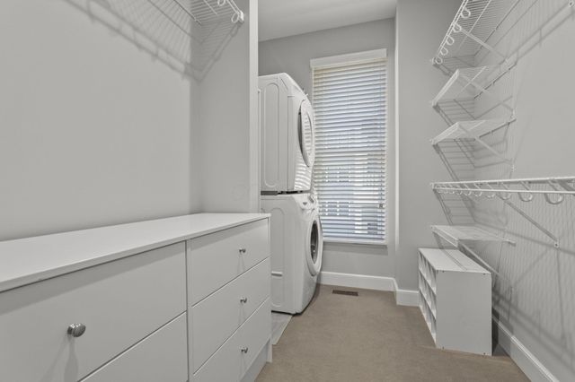 138 E Greenwood Avenue, Columbus, OH 43201