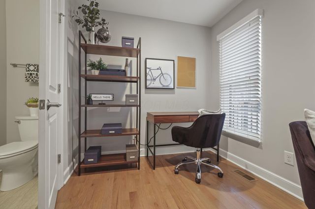 138 E Greenwood Avenue, Columbus, OH 43201