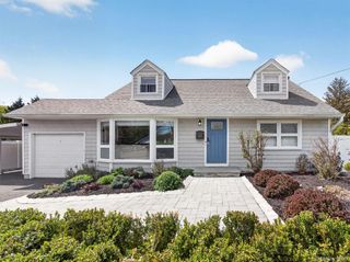 33 Van Wyck Road, Blauvelt, NY 10913