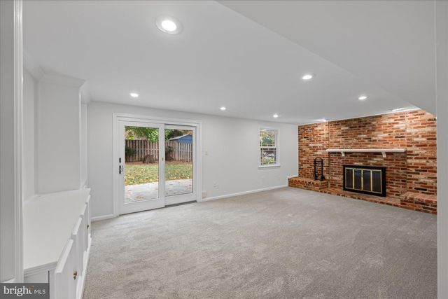 8311 AQUEDUCT RD, Potomac, MD 20854