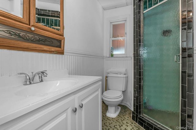 17 Linwood Place, Massapequa Park, NY 11762