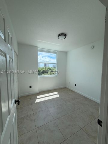1723 SW 2nd Ave 609, Miami, FL 33129