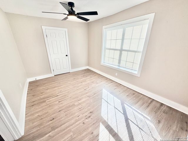 1327 Bailey, San Antonio, TX 78210