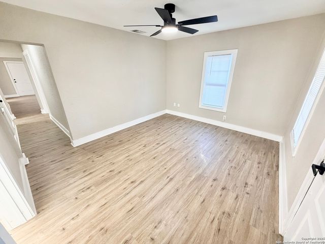 1327 Bailey, San Antonio, TX 78210