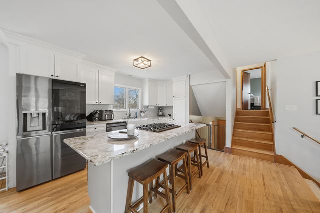 702 Highcrest Road, Dixon, IL 61021