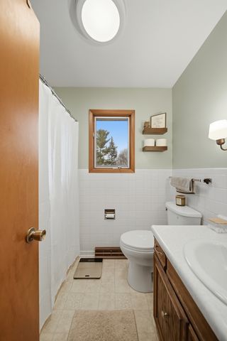 702 Highcrest Road, Dixon, IL 61021