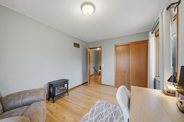 702 Highcrest Road, Dixon, IL 61021