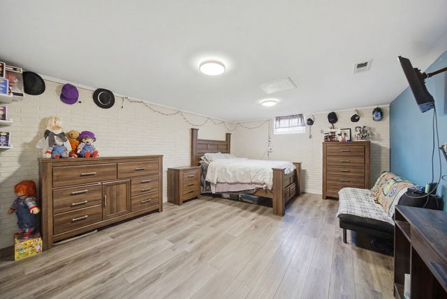 702 Highcrest Road, Dixon, IL 61021