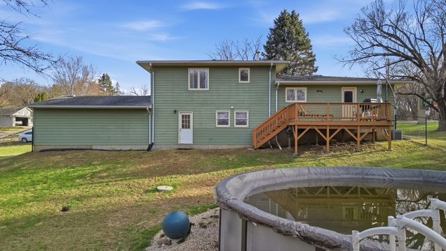 702 Highcrest Road, Dixon, IL 61021