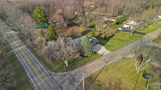 702 Highcrest Road, Dixon, IL 61021