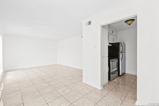 6611 Southpoint St Apt 128, San Antonio, TX 78229