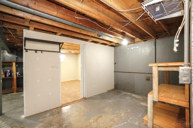 7460 Princess Court, West Chester, OH 45069