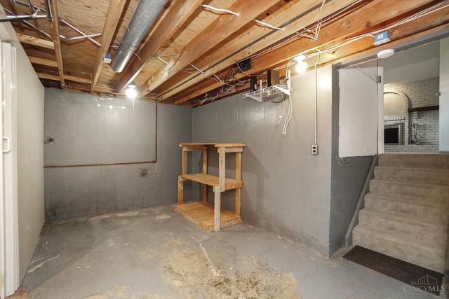 7460 Princess Court, West Chester, OH 45069