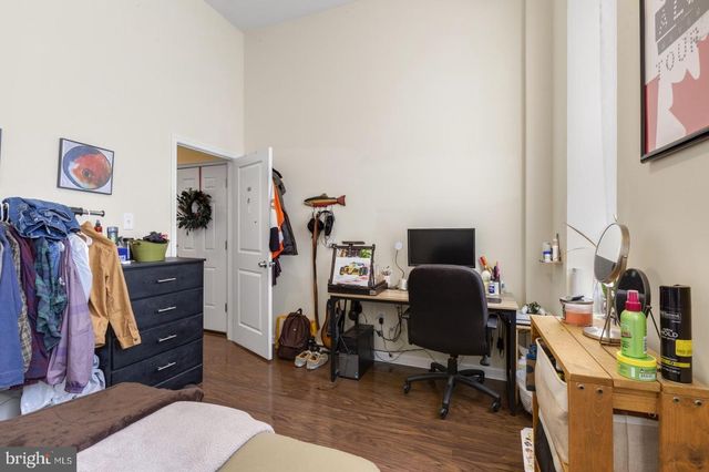 1631 W GIRARD AVE, Philadelphia, PA 19130