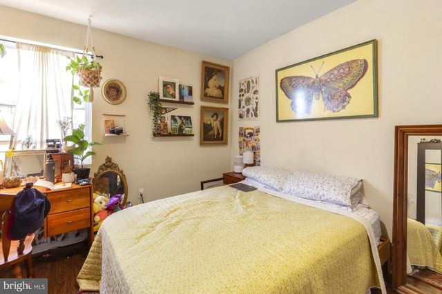 1631 W GIRARD AVE, Philadelphia, PA 19130