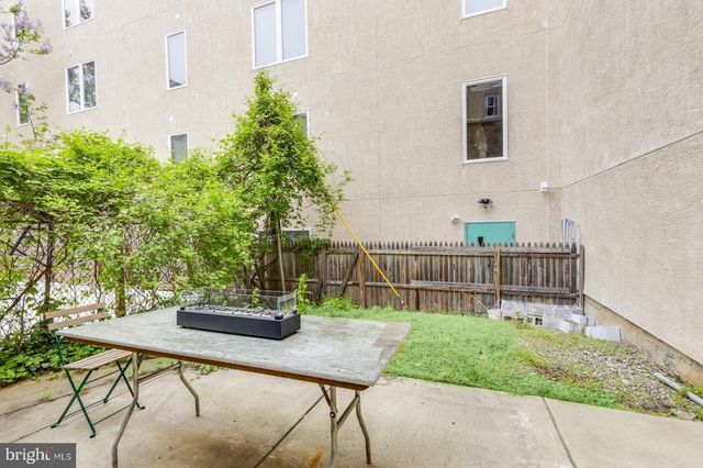 1631 W GIRARD AVE, Philadelphia, PA 19130