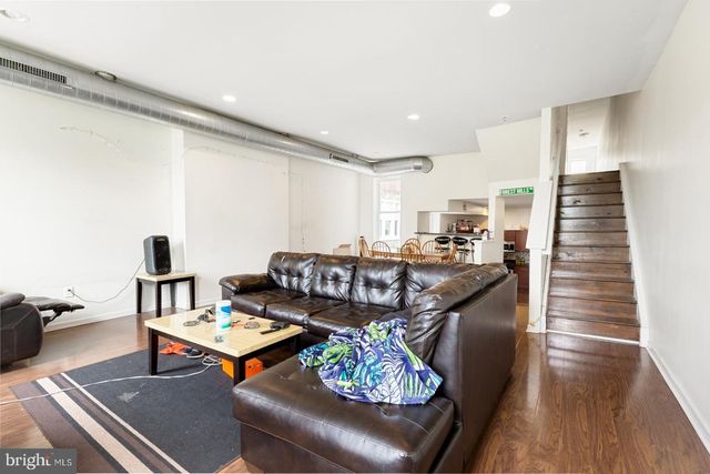 1631 W GIRARD AVE, Philadelphia, PA 19130