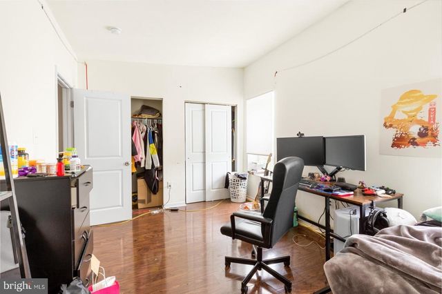 1631 W GIRARD AVE, Philadelphia, PA 19130