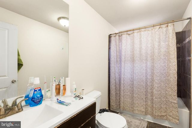 1631 W GIRARD AVE, Philadelphia, PA 19130