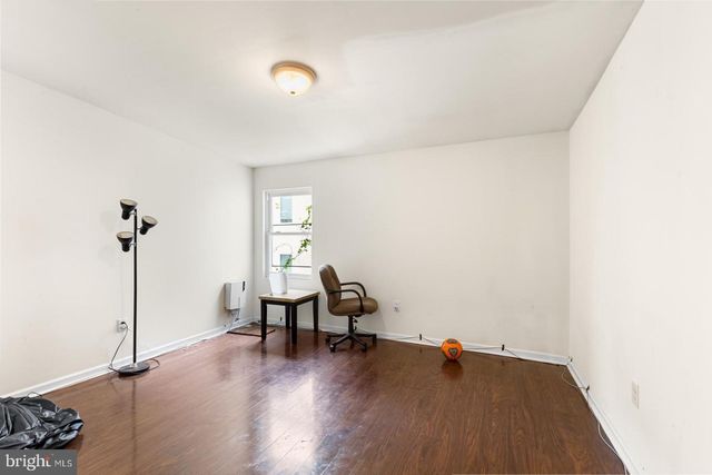 1631 W GIRARD AVE, Philadelphia, PA 19130