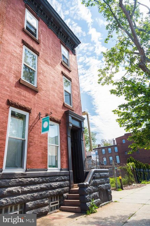 1631 W GIRARD AVE, Philadelphia, PA 19130